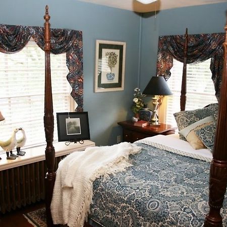 Williamsburg Manor B&B Екстериор снимка