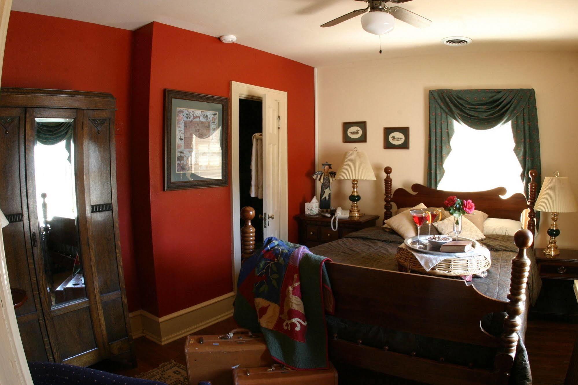 Williamsburg Manor B&B Екстериор снимка