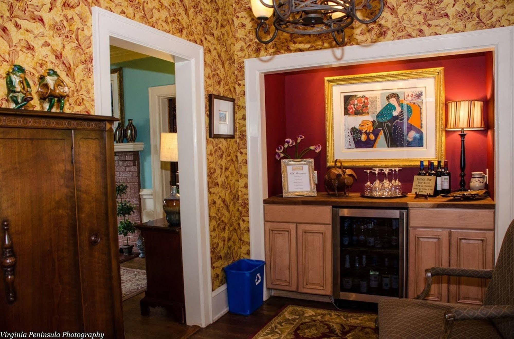 Williamsburg Manor B&B Екстериор снимка